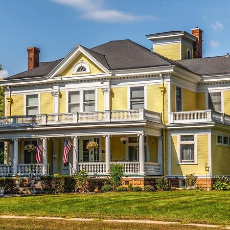 Ringling House Bed & Breakfast Baraboo Exteriör bild