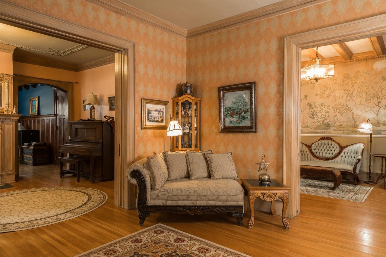 Ringling House Bed & Breakfast Baraboo Exteriör bild