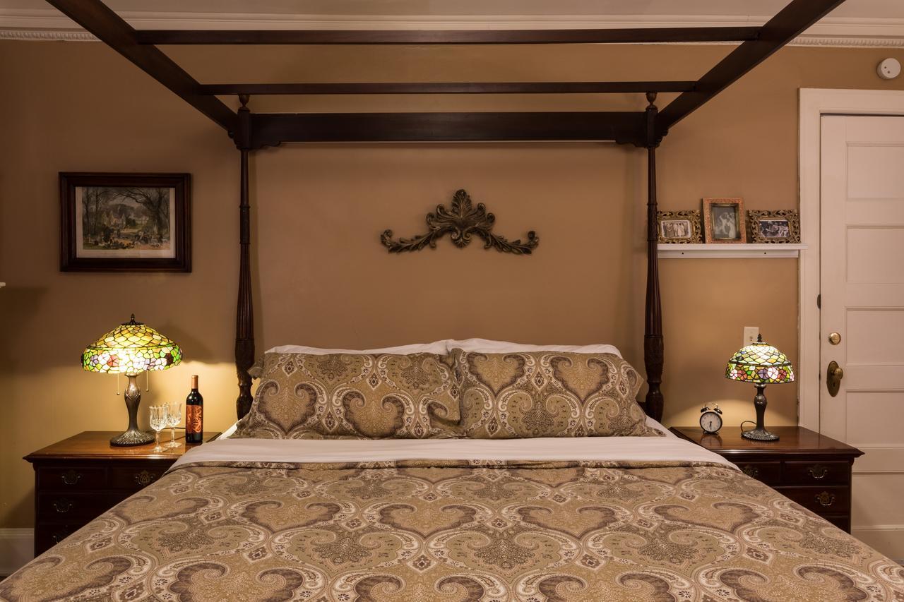 Ringling House Bed & Breakfast Baraboo Exteriör bild