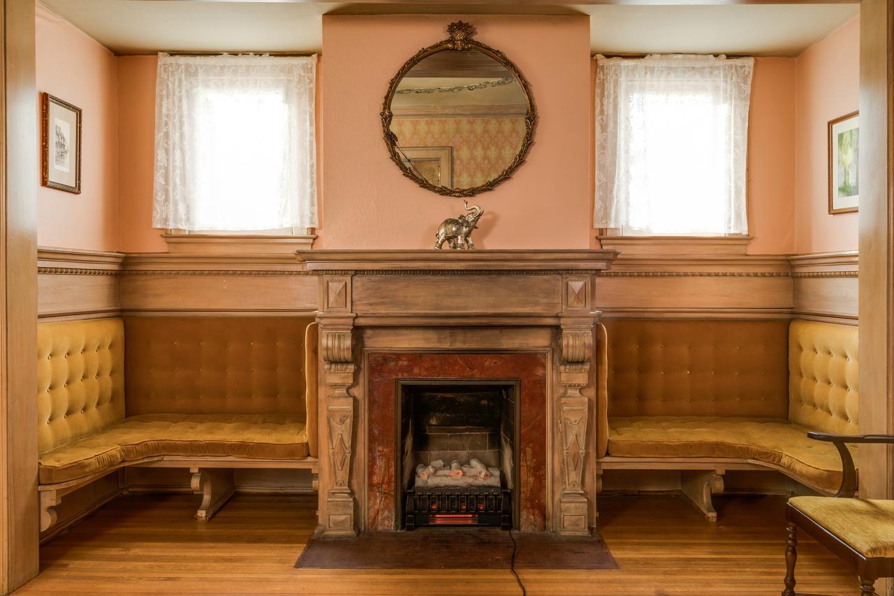 Ringling House Bed & Breakfast Baraboo Exteriör bild