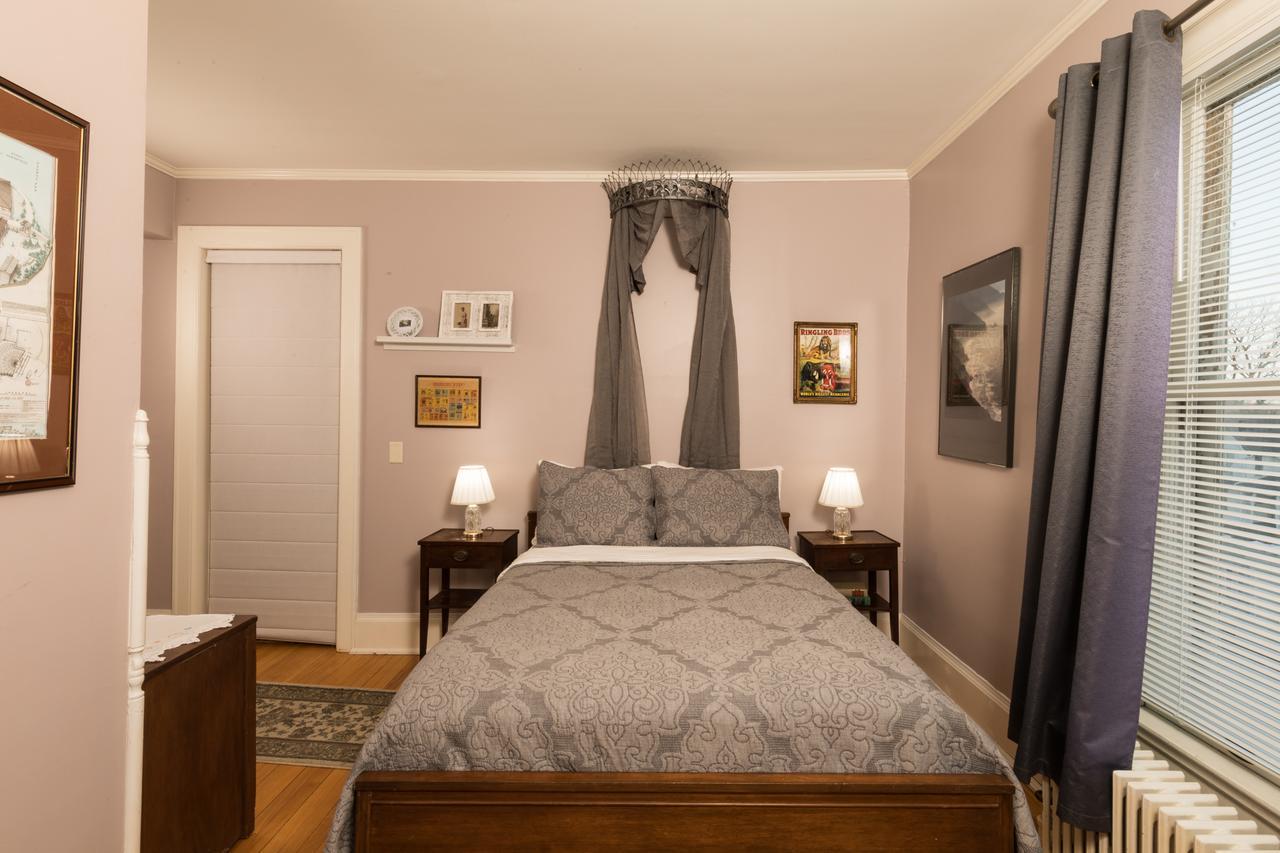 Ringling House Bed & Breakfast Baraboo Exteriör bild