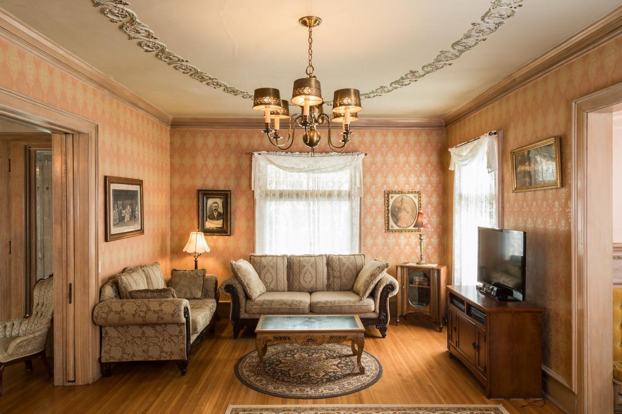 Ringling House Bed & Breakfast Baraboo Exteriör bild
