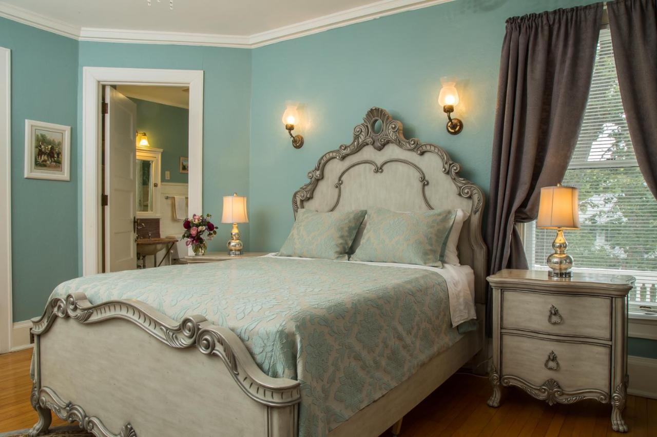 Ringling House Bed & Breakfast Baraboo Exteriör bild